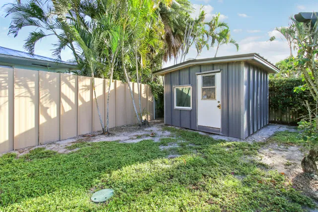 Residence photo 34