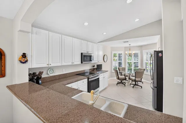 Residence photo 10