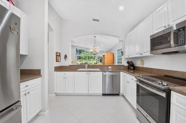 Residence photo 11