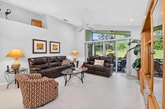 Residence photo 14
