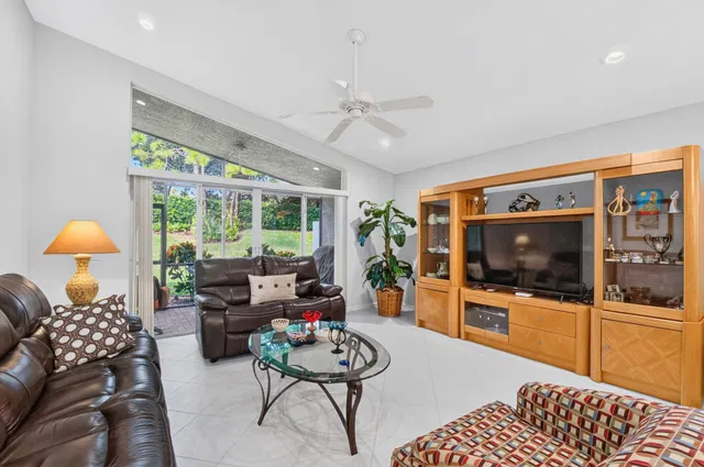 Residence photo 15