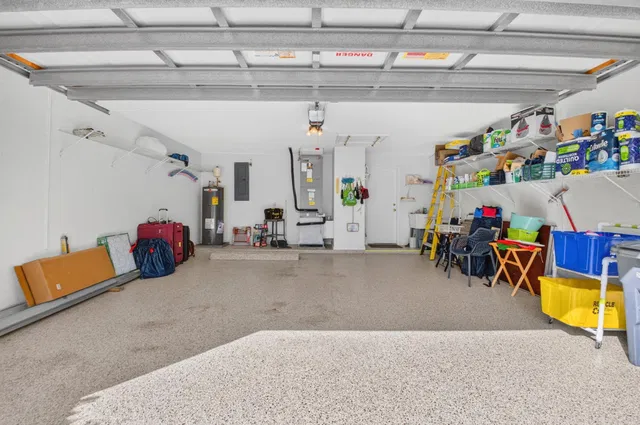 Residence photo 34