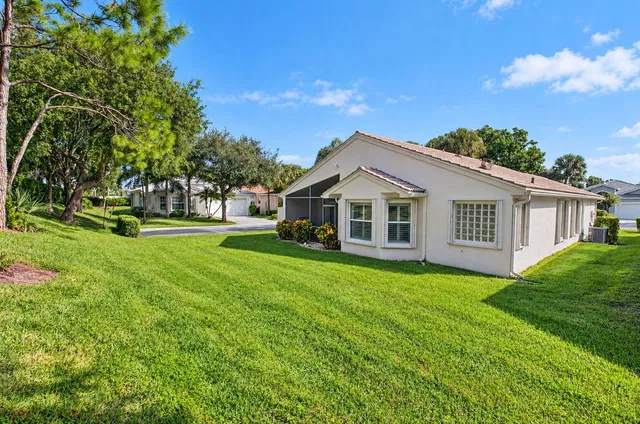Residence photo 37