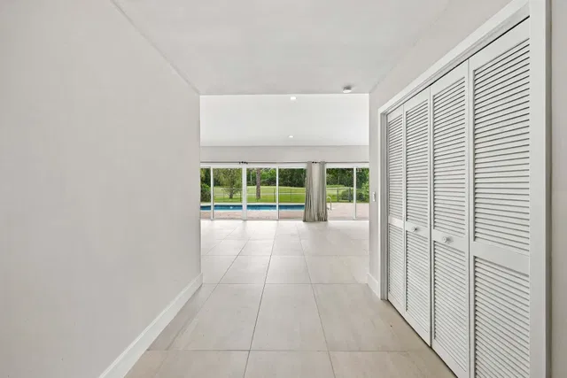  Residence photo 9