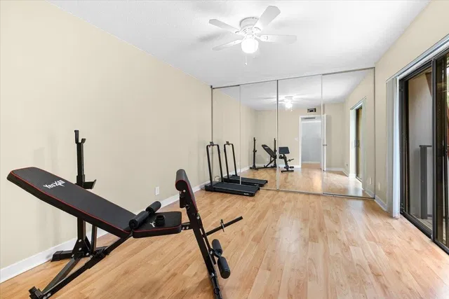 Unit 152 photo 26
