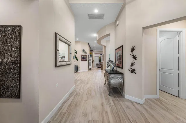 Residence photo 6