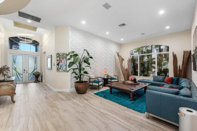 Residence photo 9