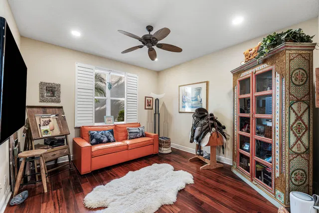 Residence photo 30
