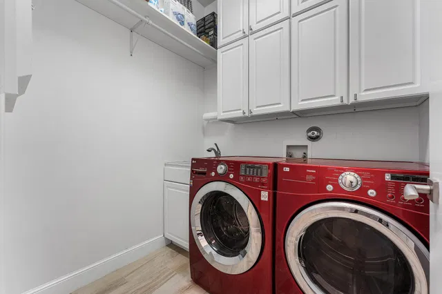 Residence photo 32