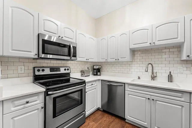 Residence photo 6