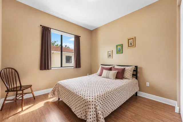 Residence photo 11