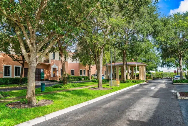 Residence photo 21