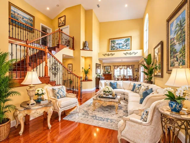  Residence photo 9