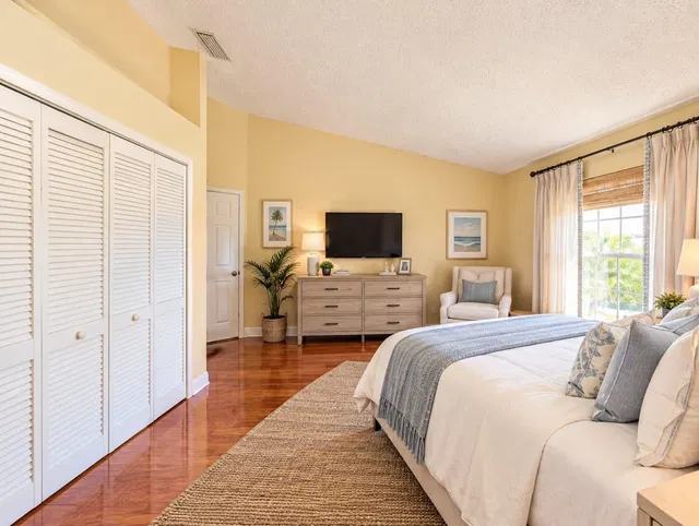  Residence photo 19