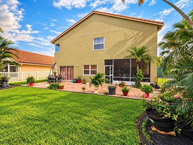  Residence photo 25