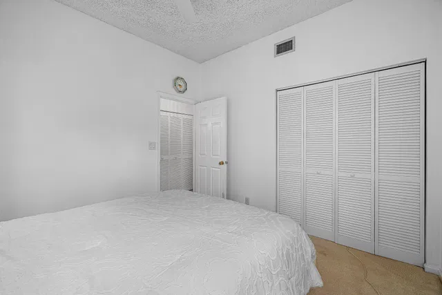 Unit C photo 21