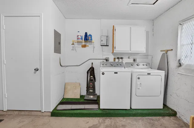 Residence photo 20