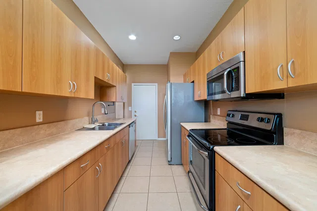 Residence photo 4