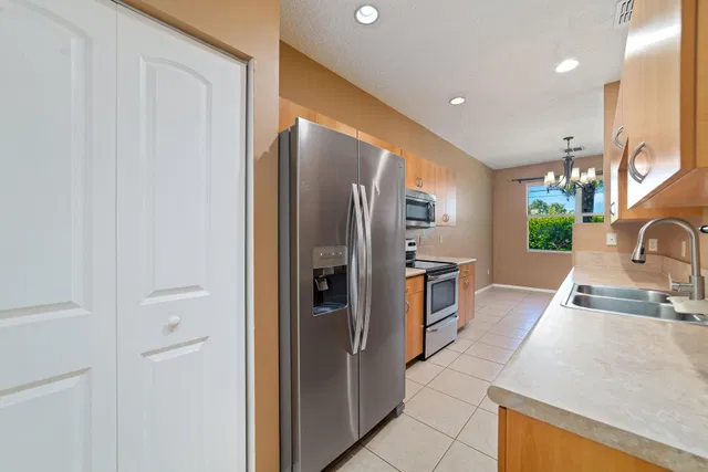 Residence photo 6