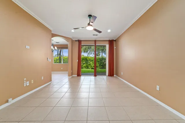 Residence photo 14