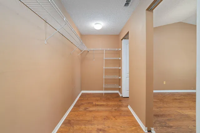 Residence photo 22