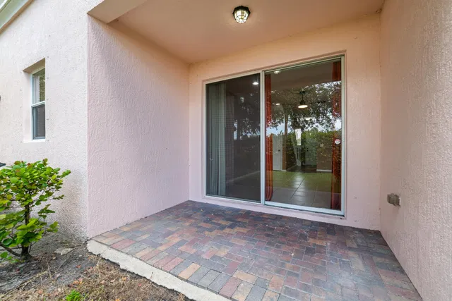 Residence photo 35