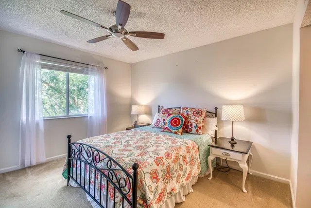  Unit 4306 photo 12