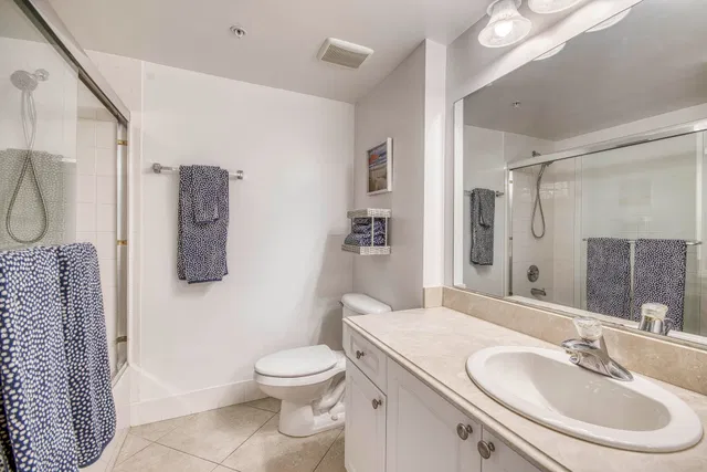  Unit 4306 photo 17
