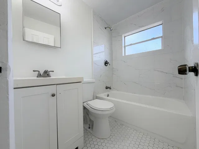 Unit 2 photo 2