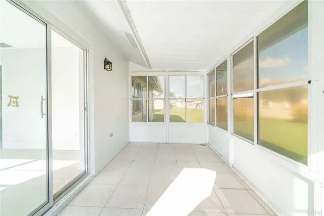 Residence photo 8
