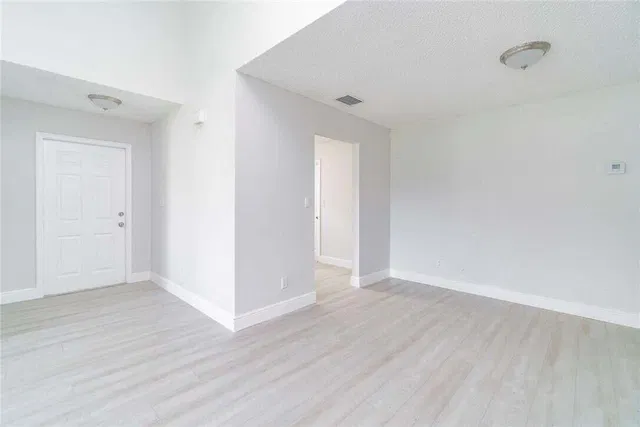 Residence photo 15