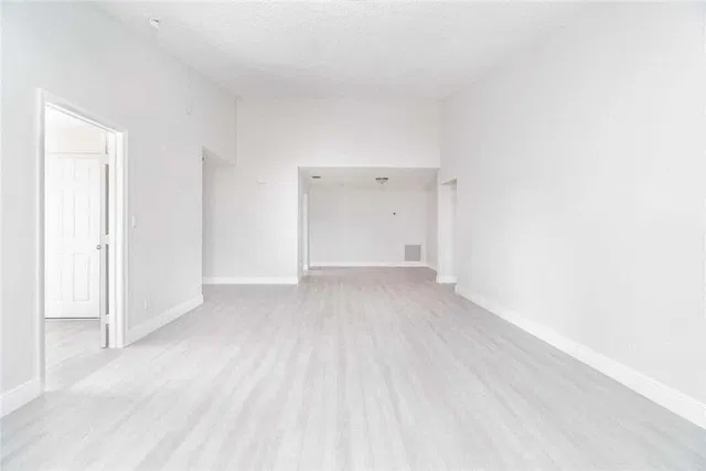 Residence photo 20