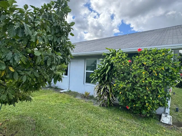 Residence photo 42
