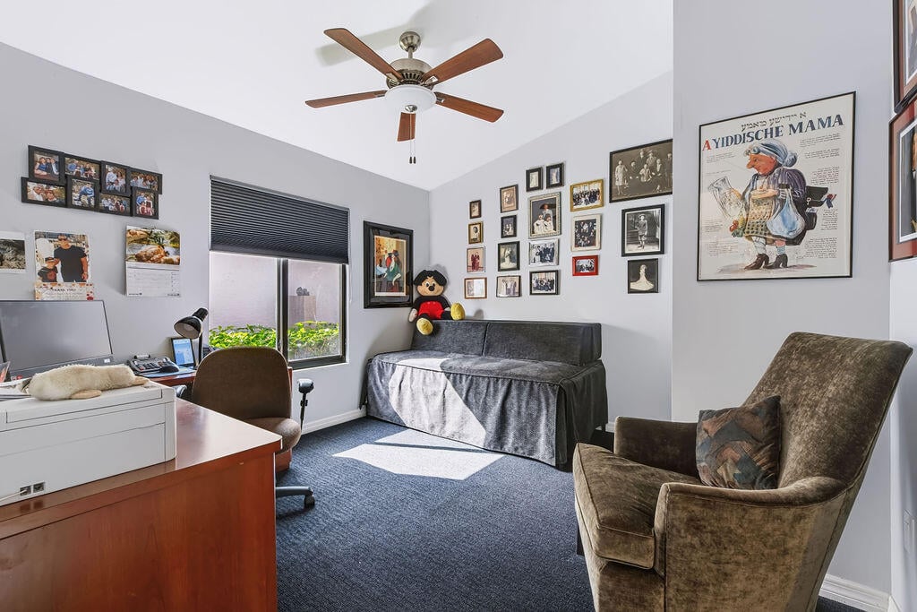 Residence photo 26