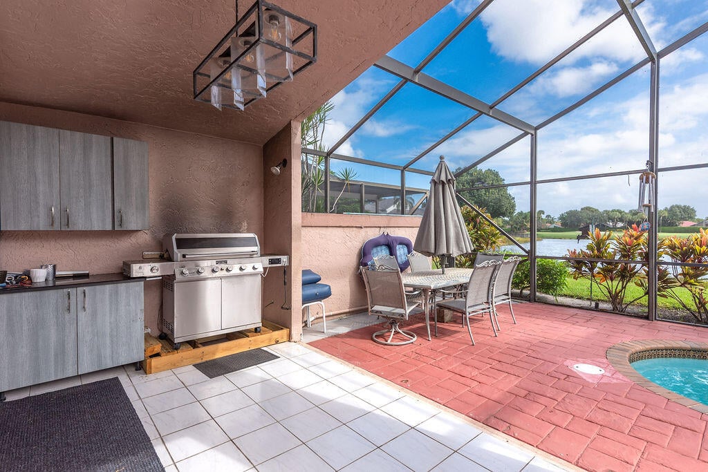 Residence photo 31