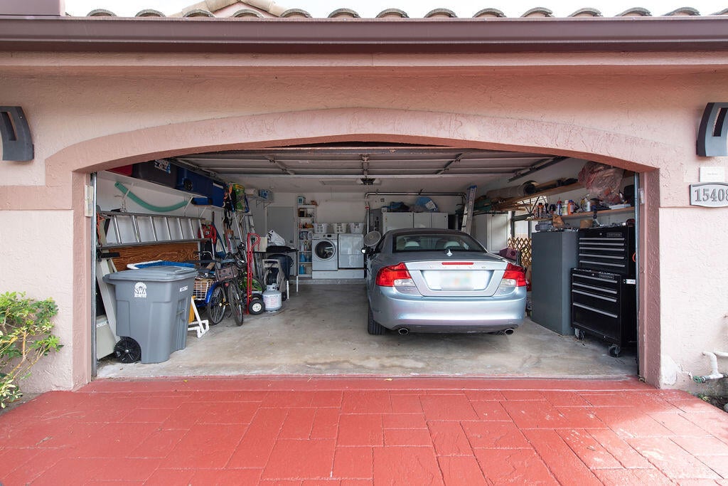 Residence photo 36