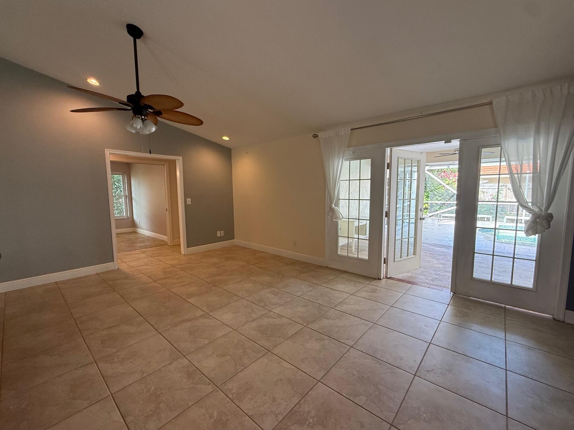 Residence photo 8