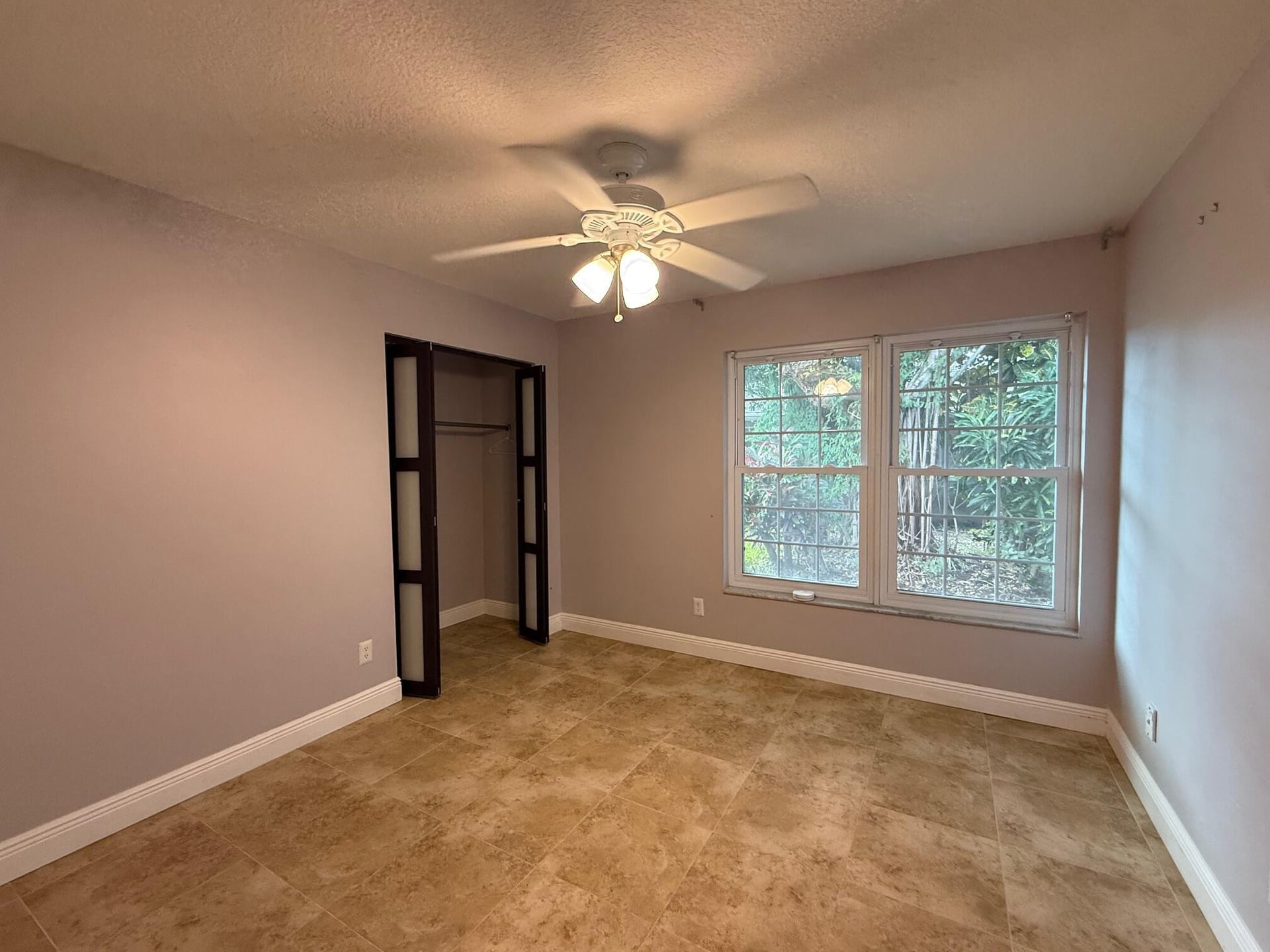 Residence photo 12