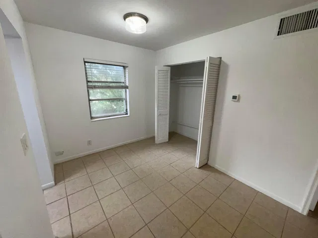  Unit 6 photo 5