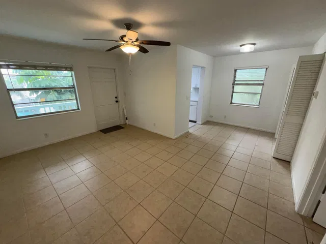  Unit 6 photo 11