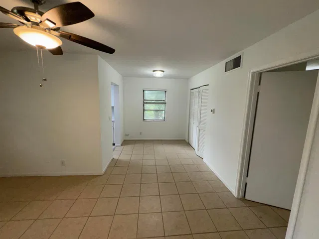  Unit 6 photo 12