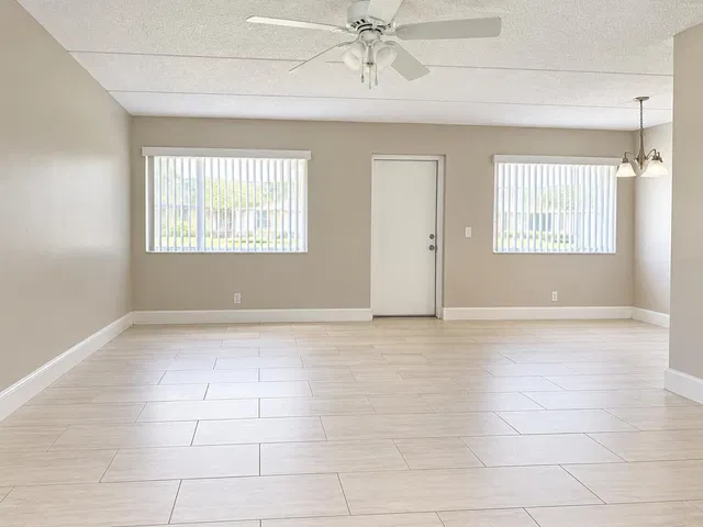 Unit 112 photo 2