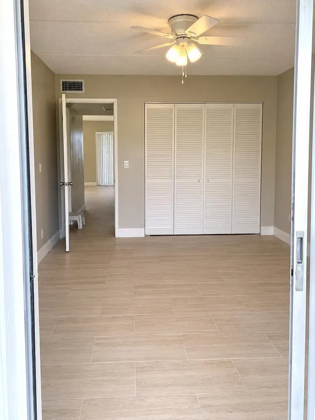Unit 112 photo 10
