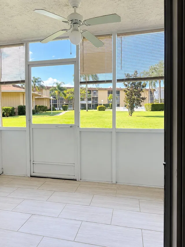 Unit 112 photo 14