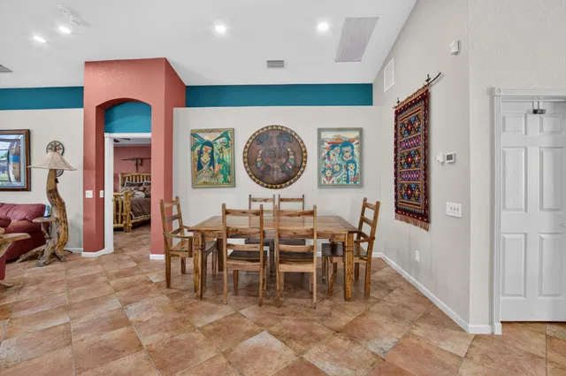 Residence photo 6