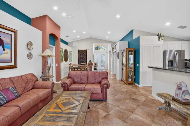 Residence photo 11