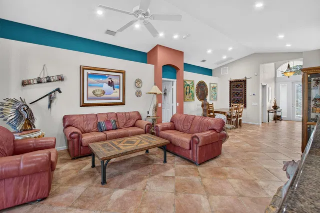 Residence photo 20