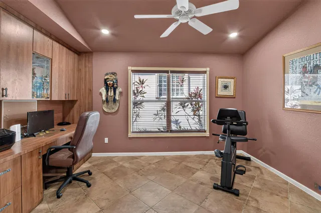 Residence photo 22