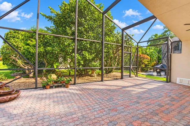Residence photo 30
