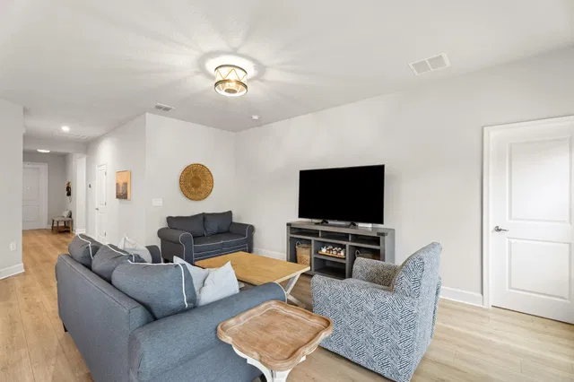  Residence photo 18